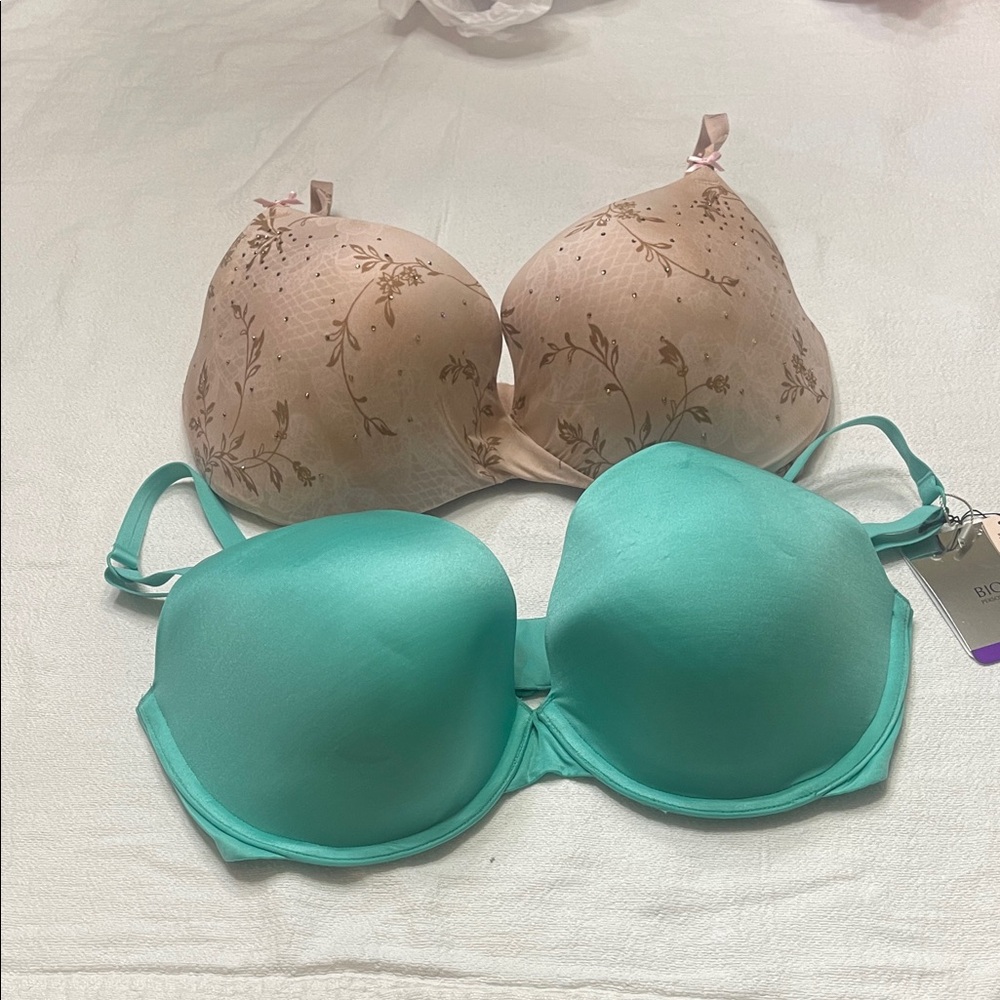 Victoria's Secret Floral Beige and Aqua Bra Set